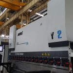 6 eksa Shlangi cnc pres tormoz tizimlari 200 tonna 3100 mm cnc orqaga uchun XR Z1 Z2-o'qi